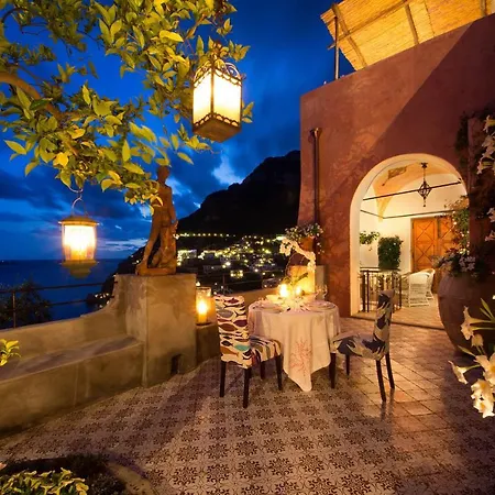 Sleeps 16 Pool Air Con Villa
