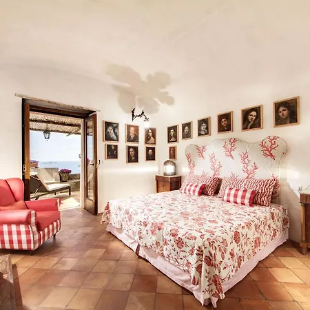 Sleeps 16 Pool Air Con Bomerano