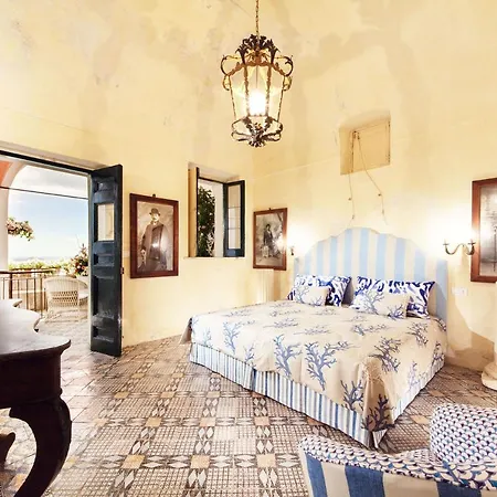 Sleeps 16 Pool Air Con Bomerano
