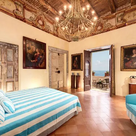 Sleeps 16 Pool Air Con *